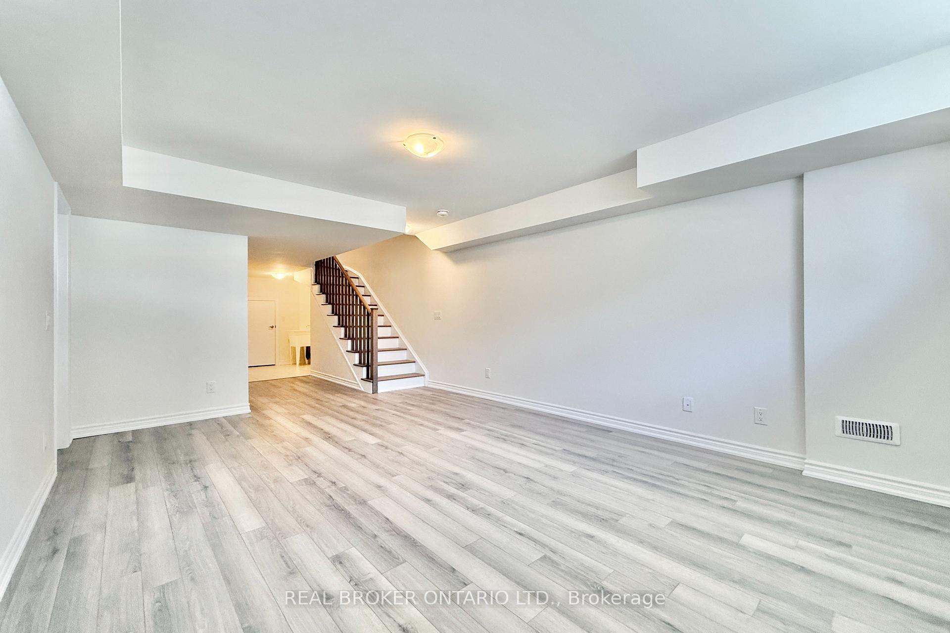 Photo 38 of 17 Freeman Williams Street, Markham, Angus Glen — HOMEH