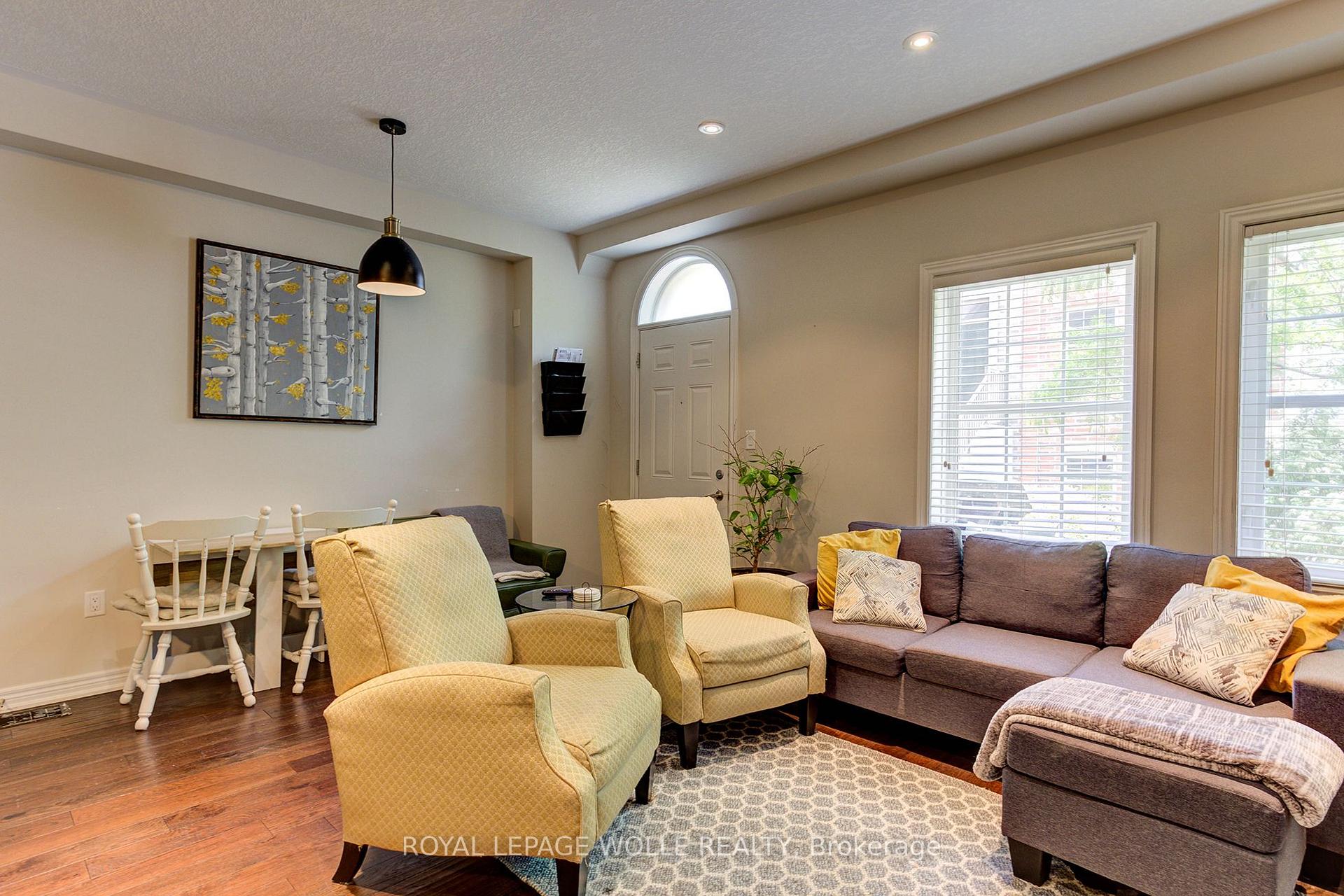 Photo 13 of 8 Beatrice Lane, Kitchener — HOMEH