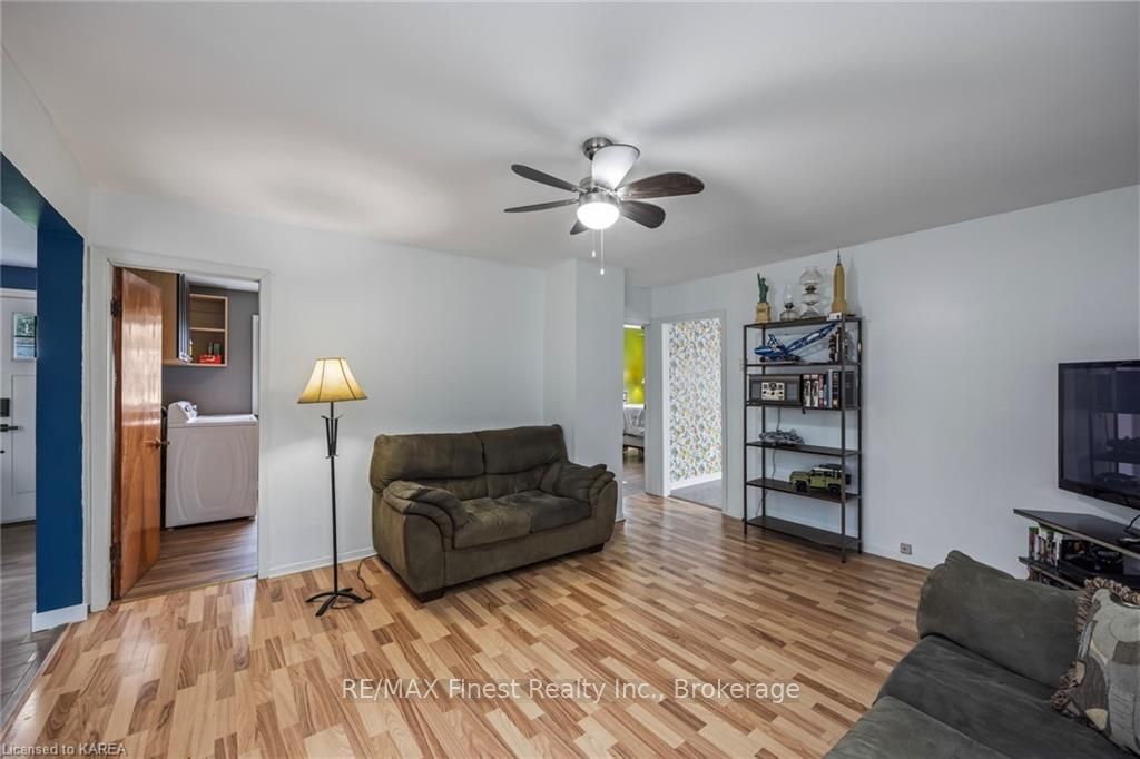 Photo 23 of 5567 Bath Road, Loyalist, Lennox and Addington - South — HOMEH