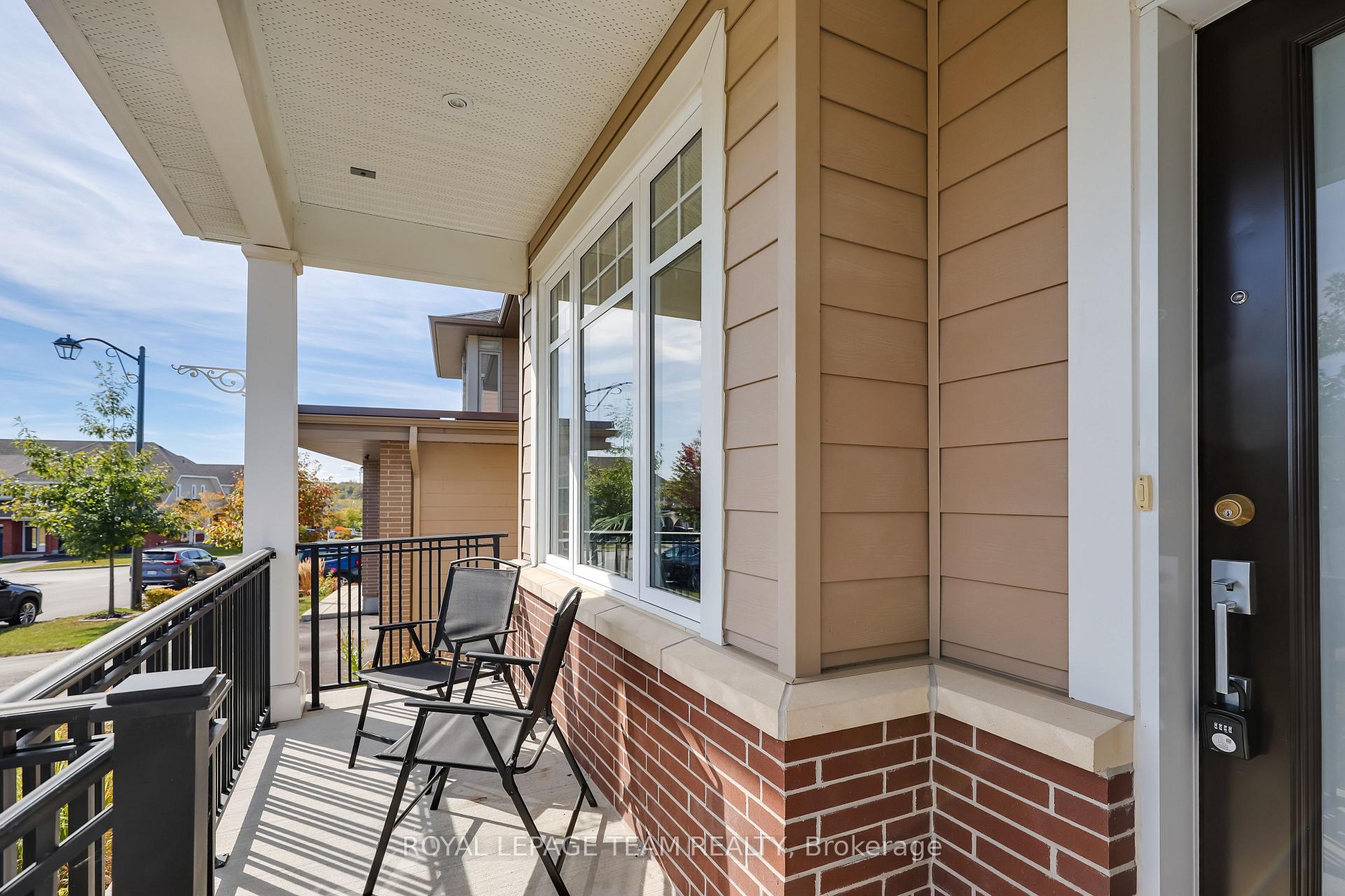 Photo 3 of 35 Arkose Street, Ottawa, Kanata - Kanata Lakes/Heritage Hills — HOMEH