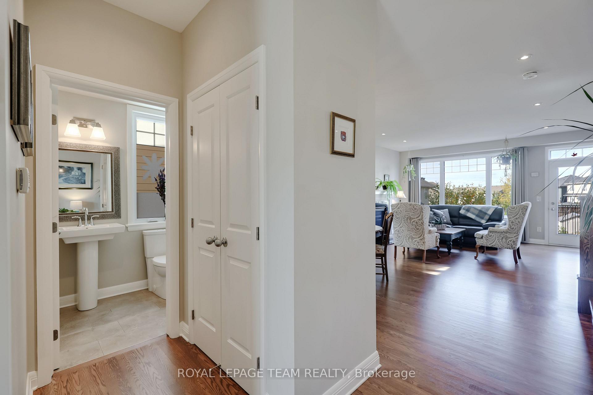 Photo 9 of 35 Arkose Street, Ottawa, Kanata - Kanata Lakes/Heritage Hills — HOMEH
