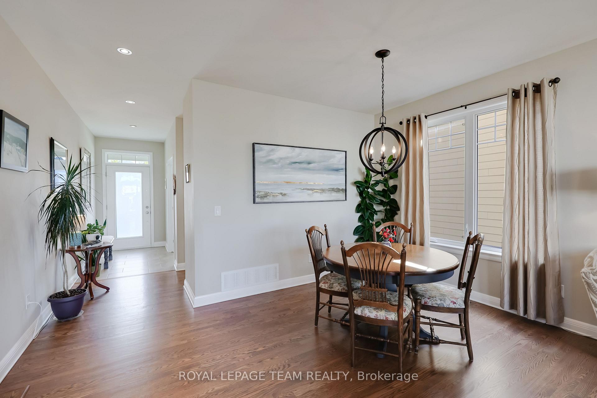 Photo 13 of 35 Arkose Street, Ottawa, Kanata - Kanata Lakes/Heritage Hills — HOMEH