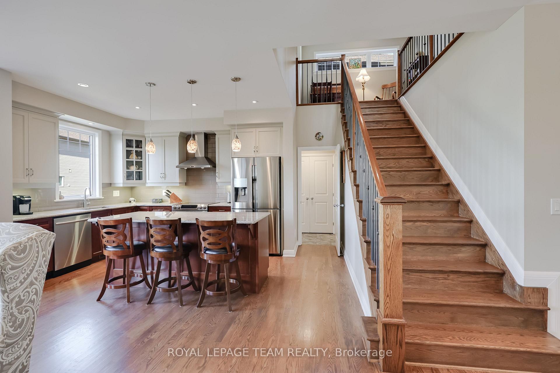 Photo 14 of 35 Arkose Street, Ottawa, Kanata - Kanata Lakes/Heritage Hills — HOMEH