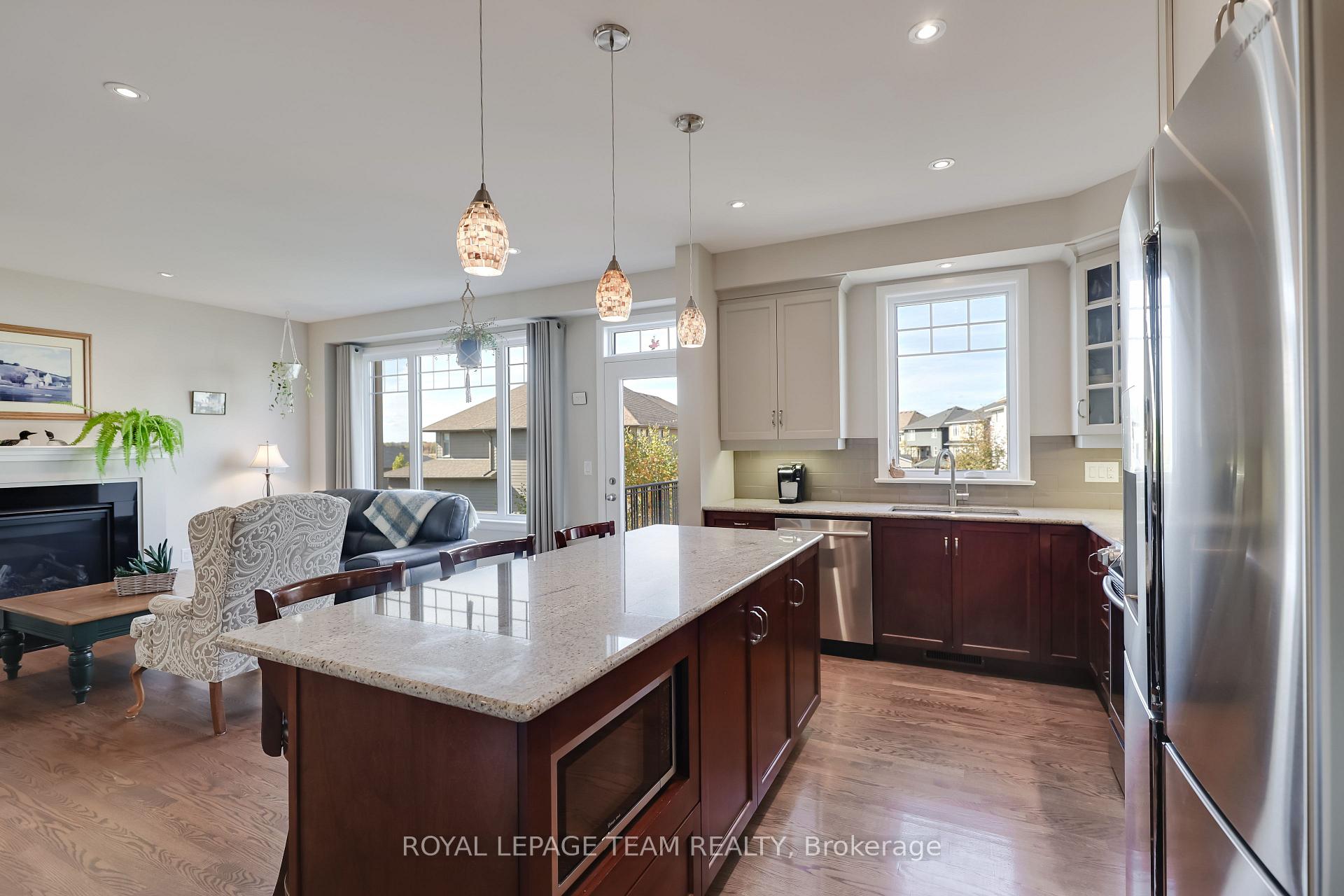 Photo 16 of 35 Arkose Street, Ottawa, Kanata - Kanata Lakes/Heritage Hills — HOMEH