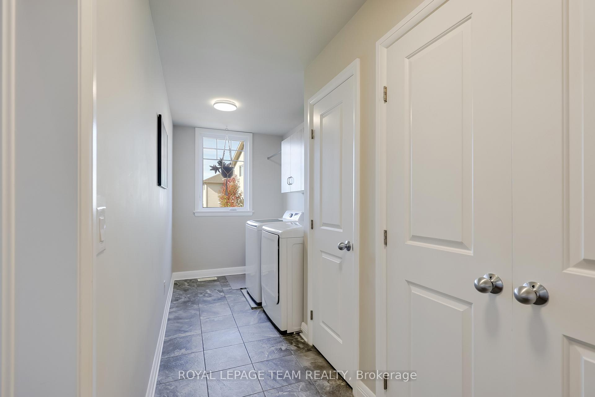 Photo 20 of 35 Arkose Street, Ottawa, Kanata - Kanata Lakes/Heritage Hills — HOMEH