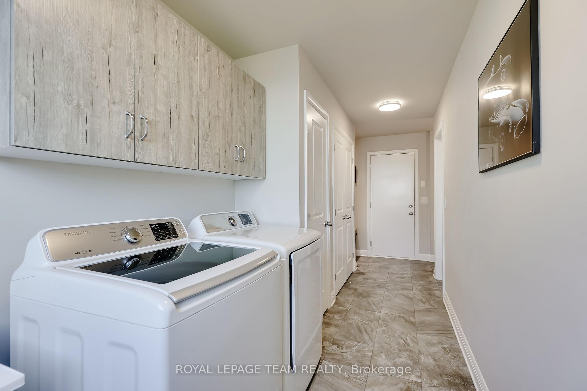 Photo 21 of 35 Arkose Street, Ottawa, Kanata - Kanata Lakes/Heritage Hills — HOMEH