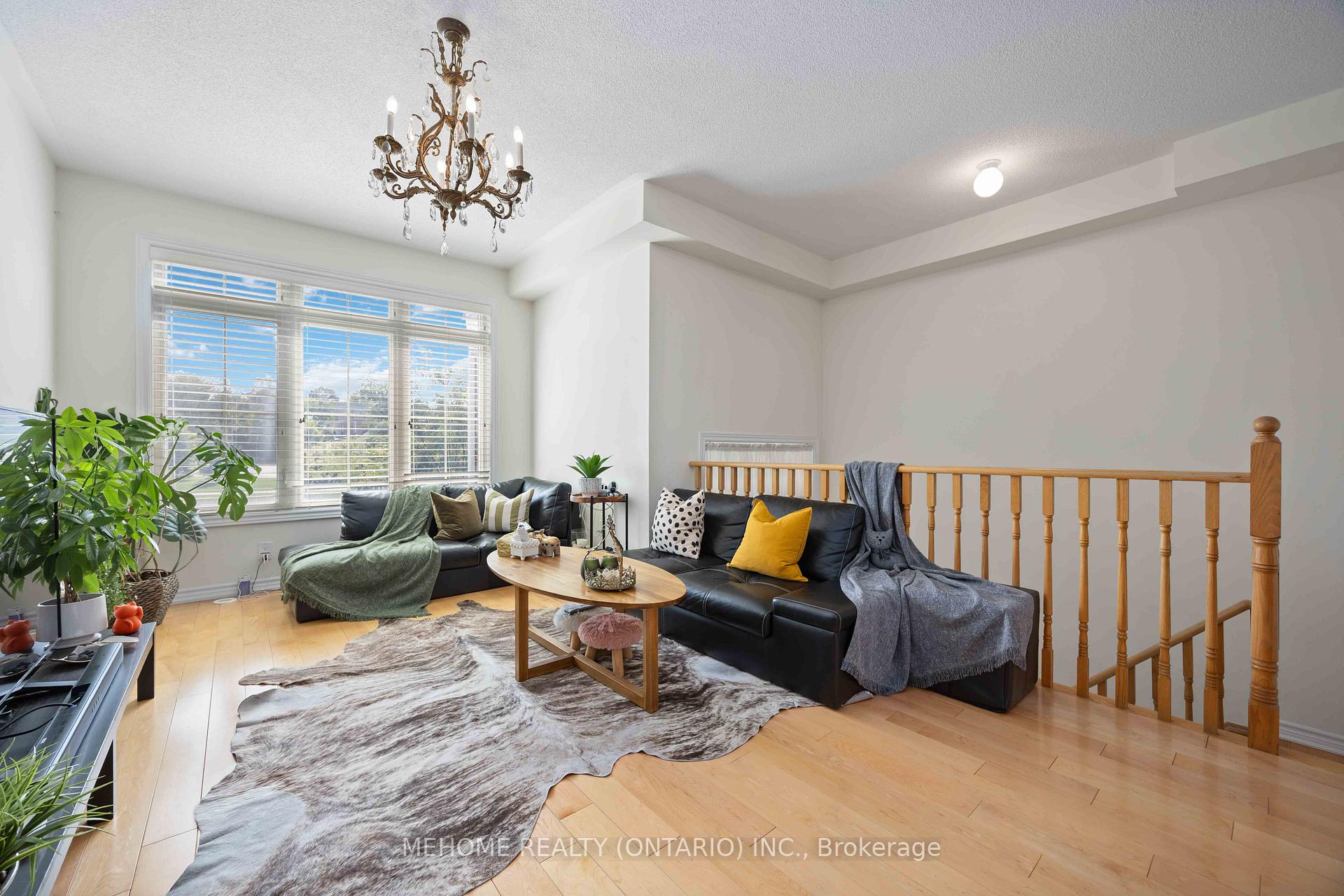 Photo 3 of 251 Dundas Way, Markham, Greensborough — HOMEH
