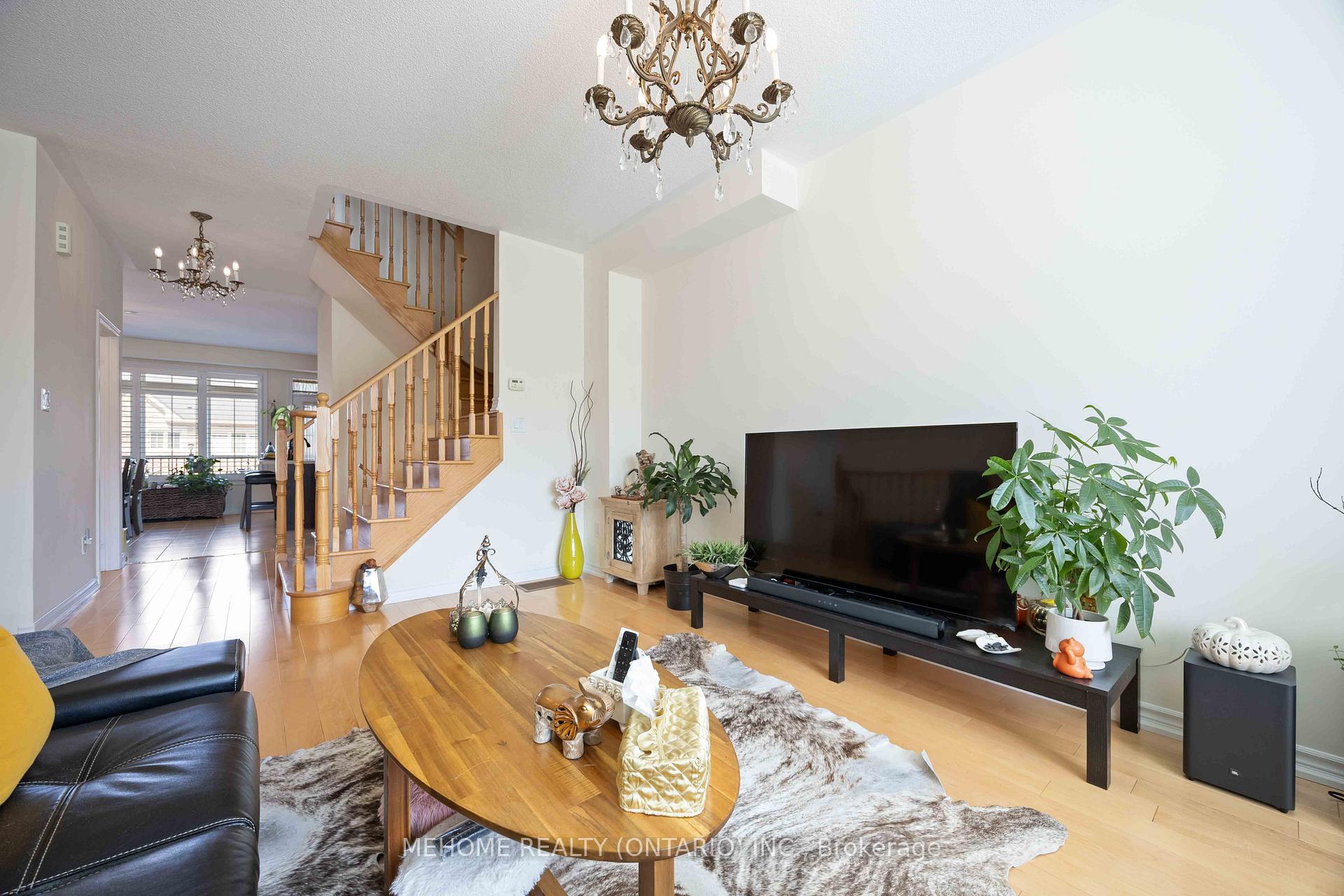 Photo 4 of 251 Dundas Way, Markham, Greensborough — HOMEH