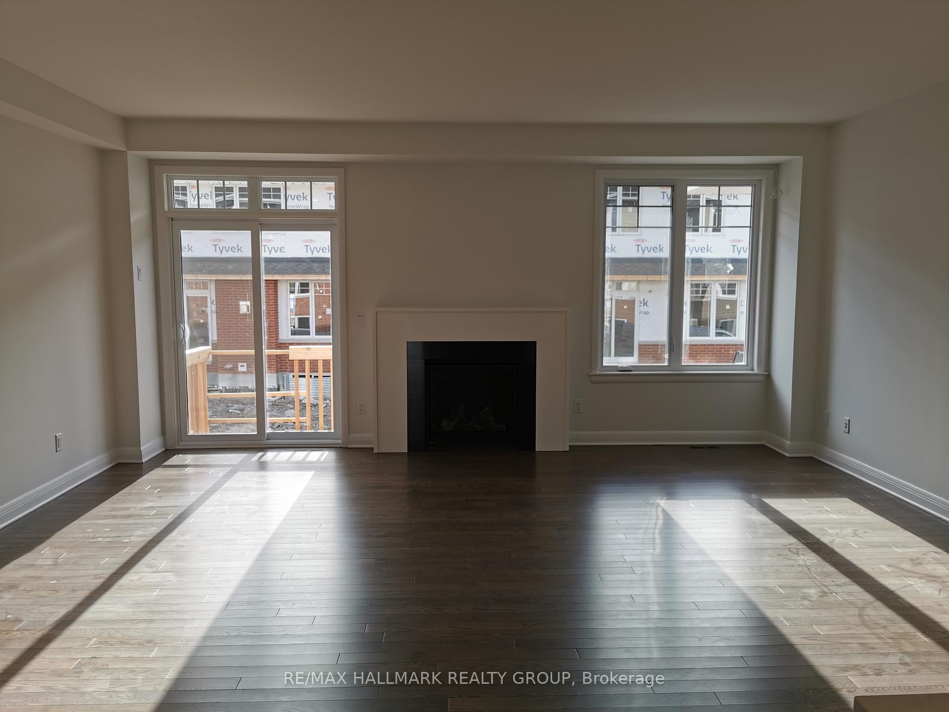 Photo 2 of 1026 Blanding Street, Ottawa, Kanata - Kanata Lakes/Heritage Hills — HOMEH