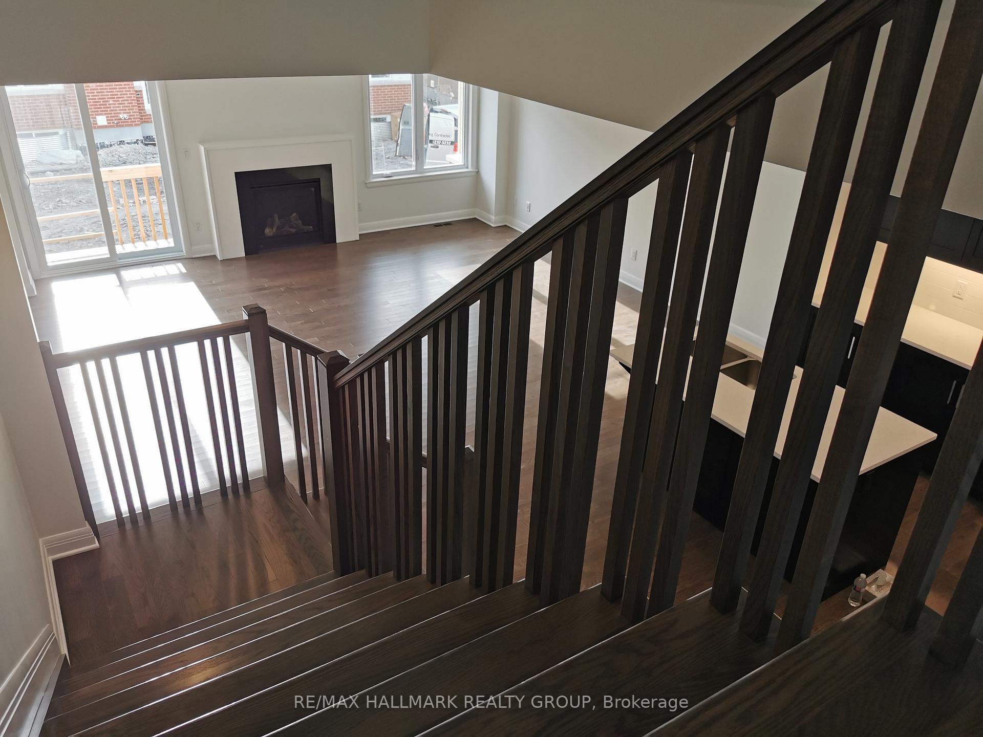 Photo 4 of 1026 Blanding Street, Ottawa, Kanata - Kanata Lakes/Heritage Hills — HOMEH