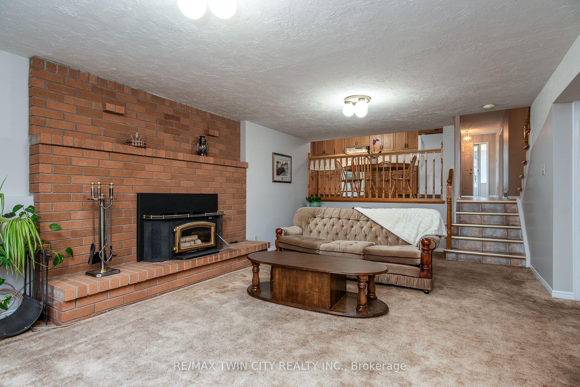 Photo 17 of 5 Westchester Drive, Kitchener — HOMEH