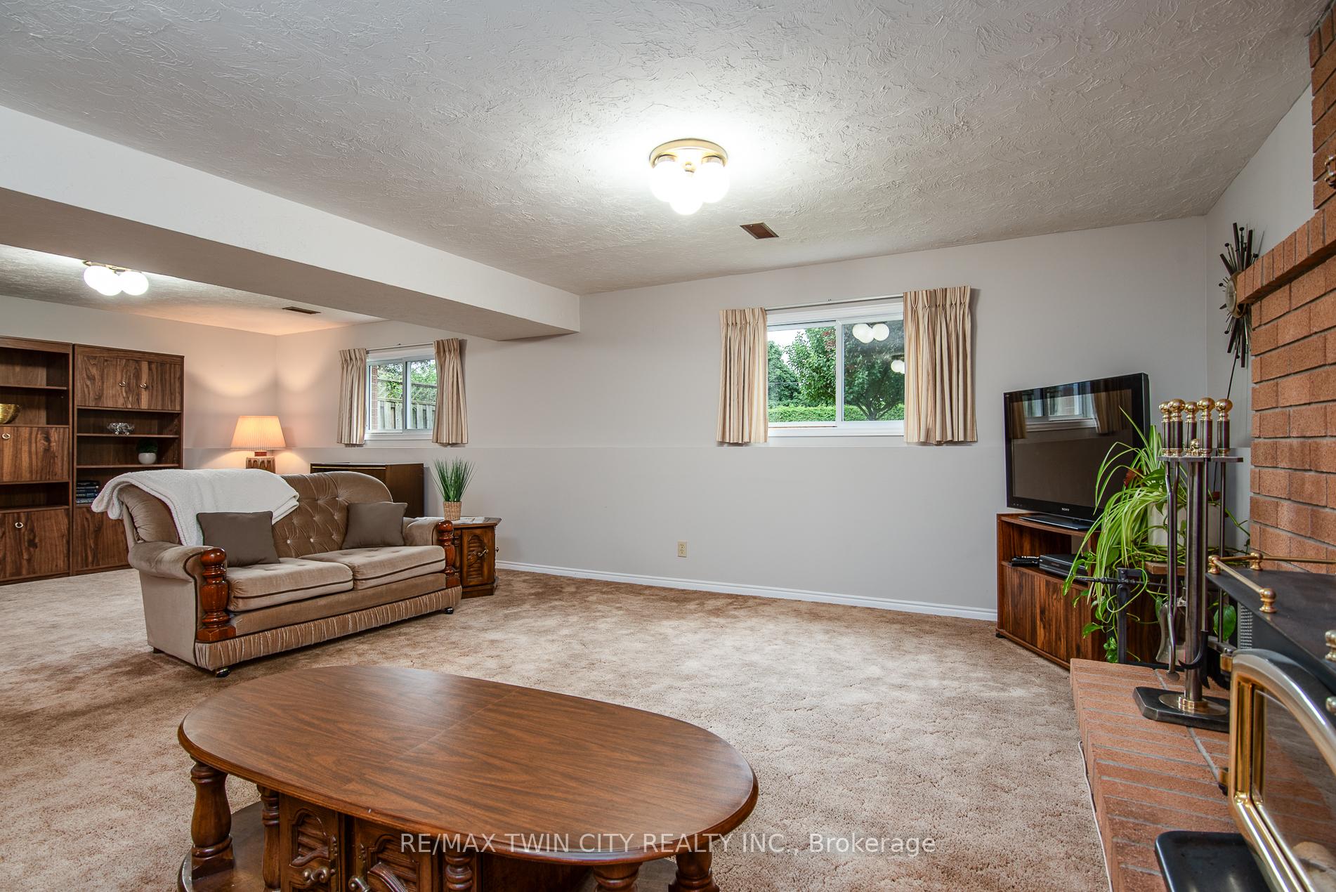 Photo 19 of 5 Westchester Drive, Kitchener — HOMEH