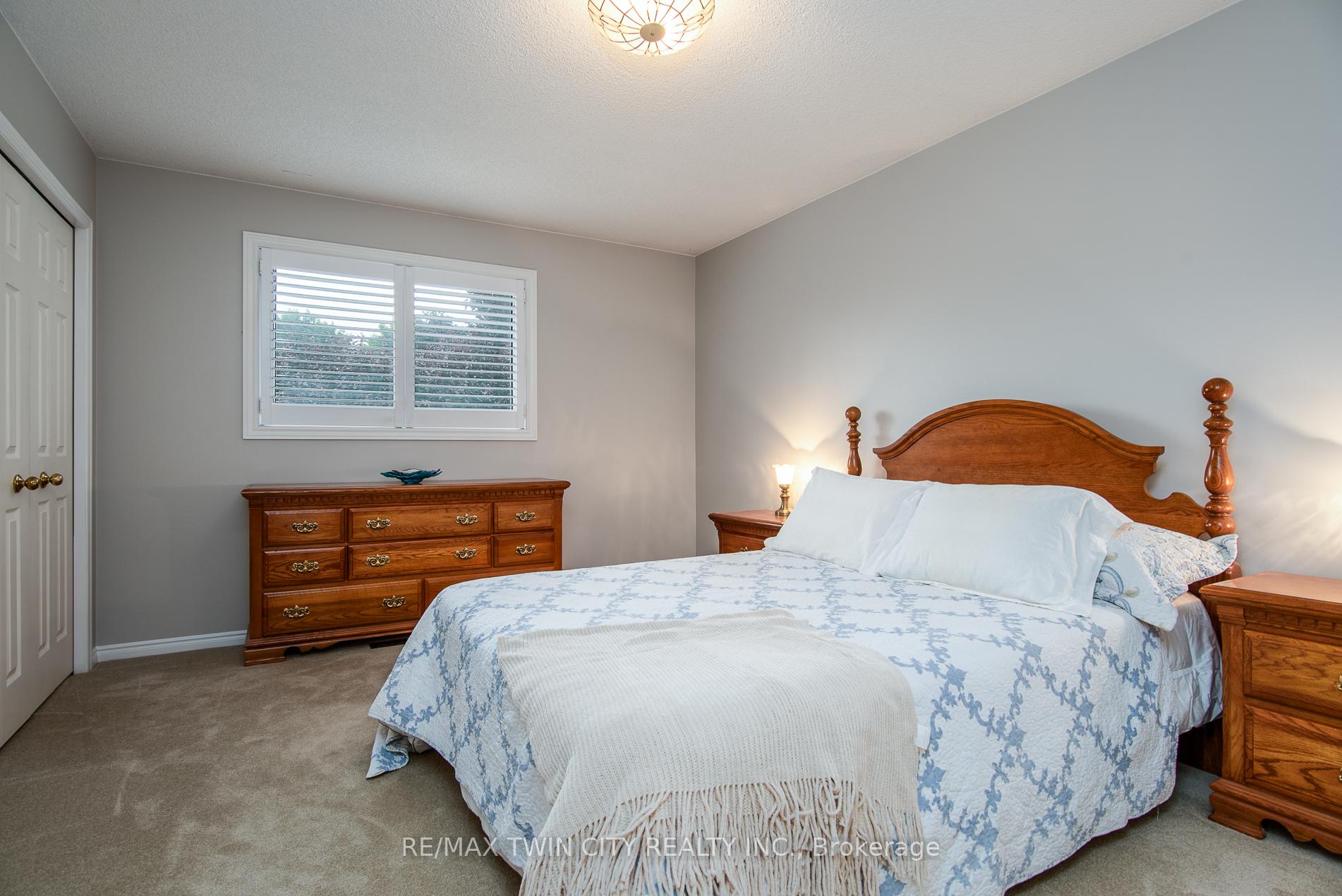 Photo 21 of 5 Westchester Drive, Kitchener — HOMEH