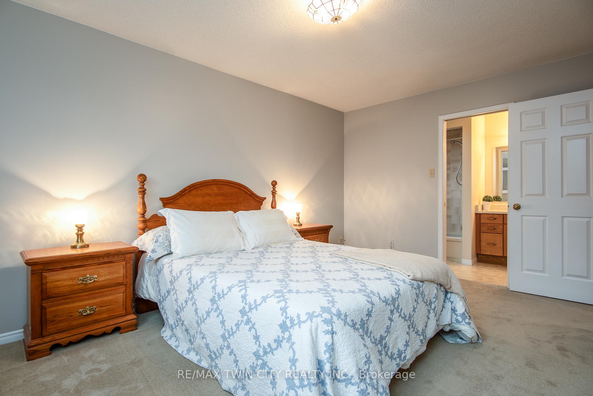 Photo 22 of 5 Westchester Drive, Kitchener — HOMEH