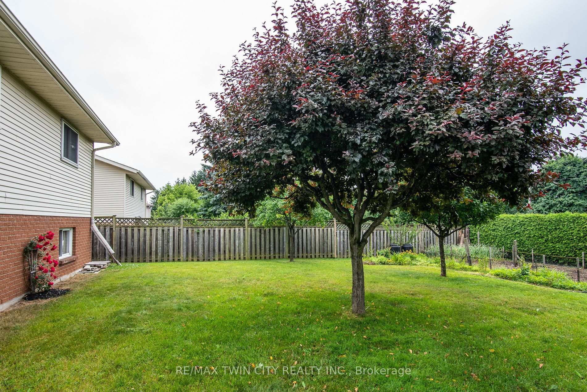 Photo 31 of 5 Westchester Drive, Kitchener — HOMEH