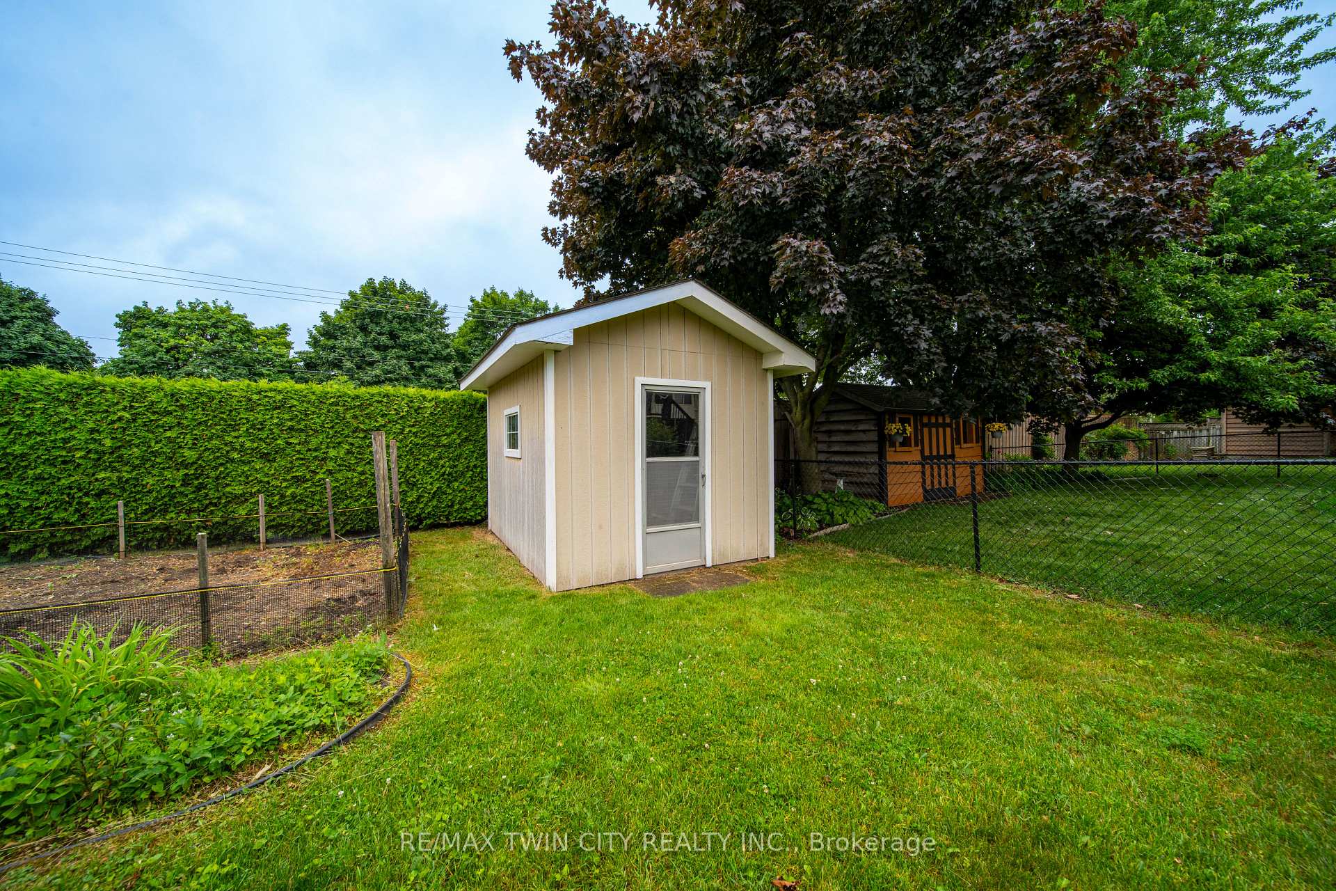 Photo 35 of 5 Westchester Drive, Kitchener — HOMEH