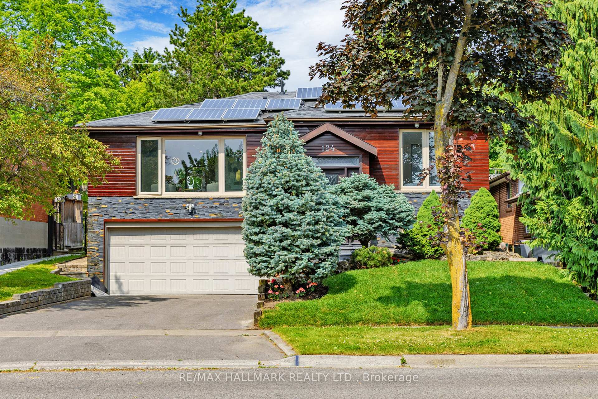 Photo 1 of 124 Kirk Drive, Markham, Royal Orchard — HOMEH