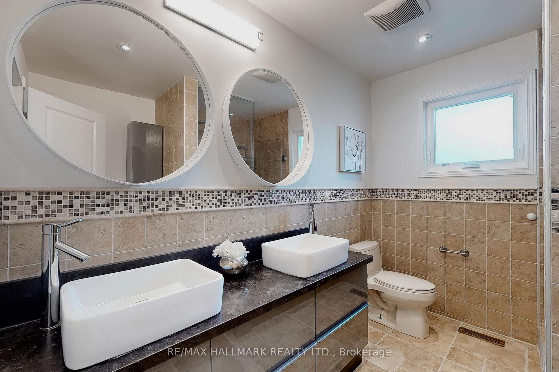 Photo 14 of 124 Kirk Drive, Markham, Royal Orchard — HOMEH