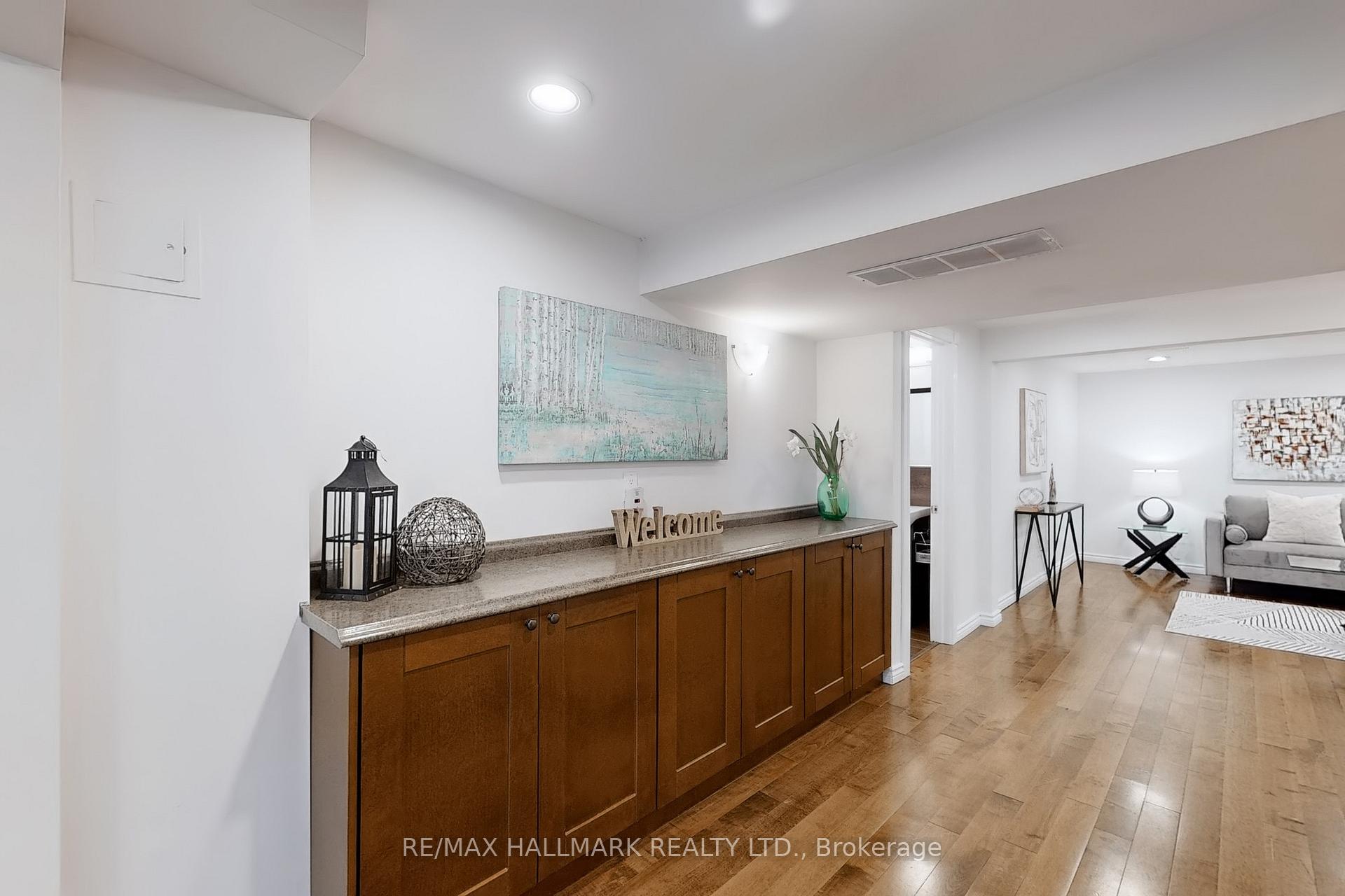 Photo 23 of 124 Kirk Drive, Markham, Royal Orchard — HOMEH