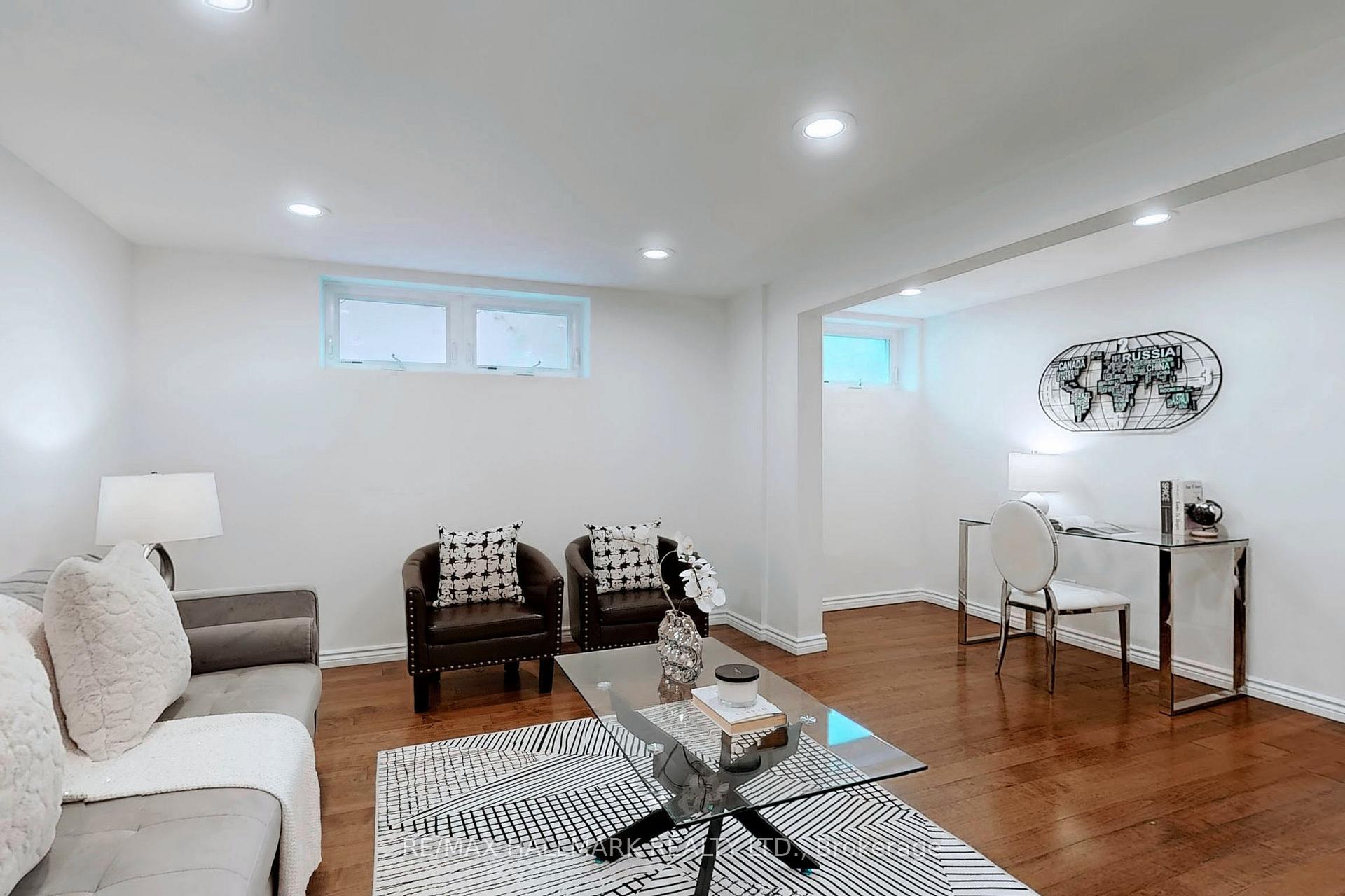 Photo 26 of 124 Kirk Drive, Markham, Royal Orchard — HOMEH