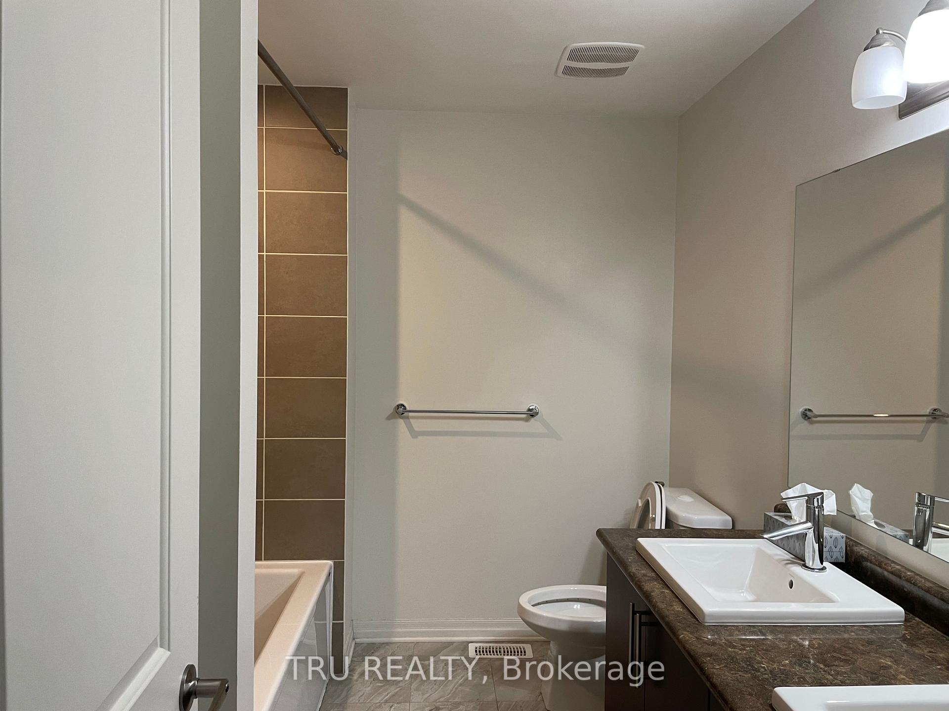 Photo 6 of 150 Overberg Way, Ottawa, Kanata - Emerald Meadows/Trailwest — HOMEH