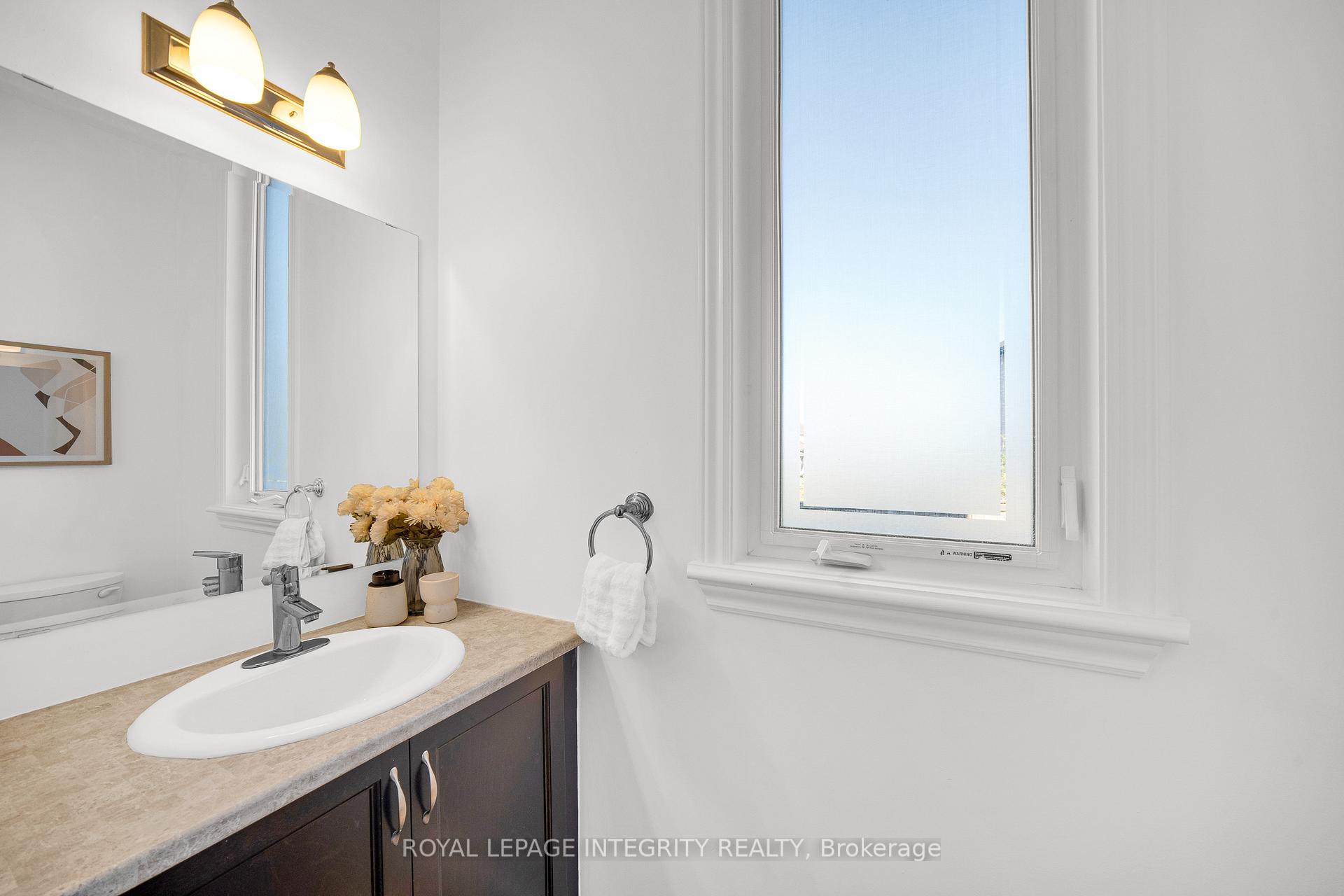 Photo 5 of 924 Fletcher Circle, Ottawa, Kanata - Kanata Lakes/Heritage Hills — HOMEH