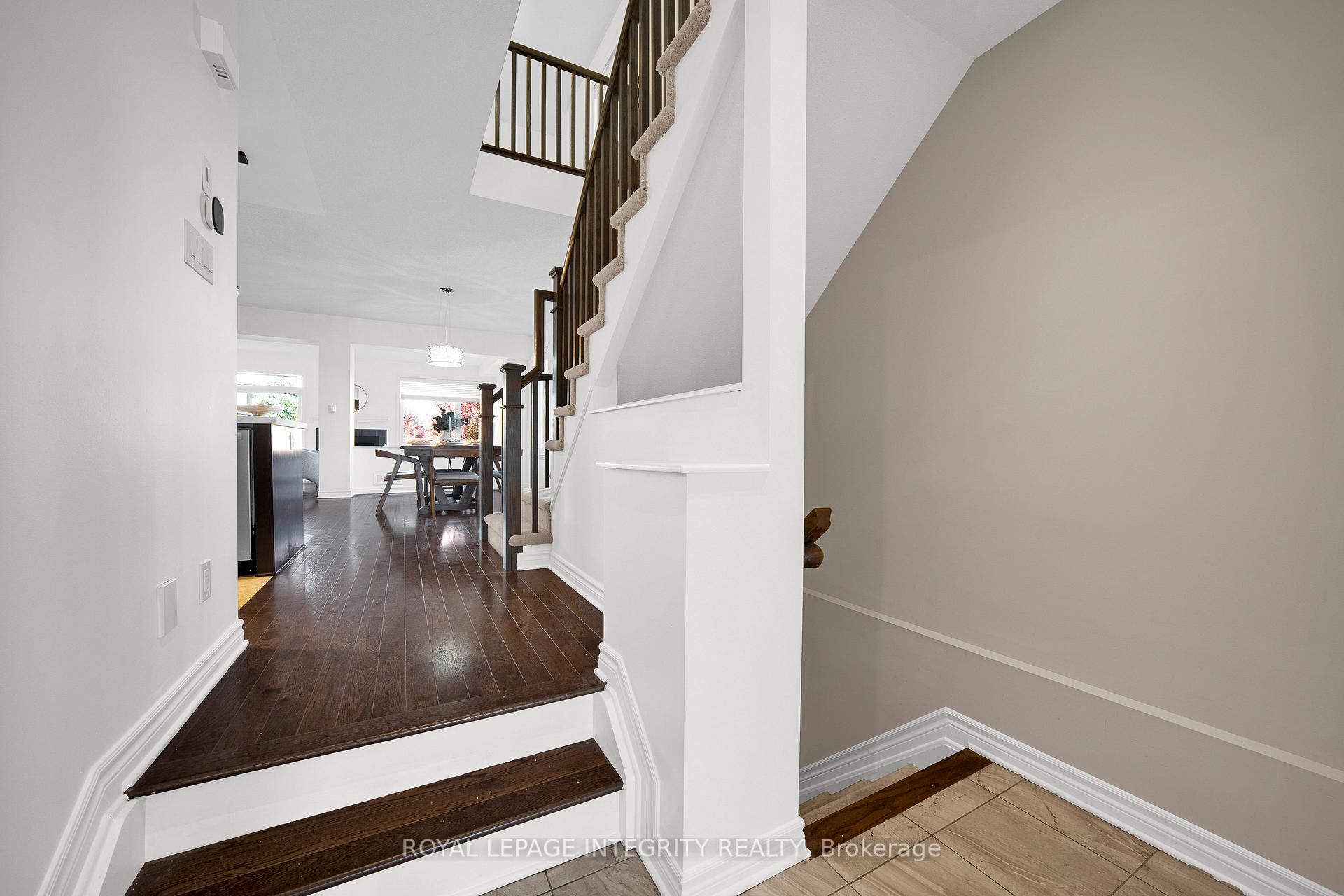 Photo 6 of 924 Fletcher Circle, Ottawa, Kanata - Kanata Lakes/Heritage Hills — HOMEH