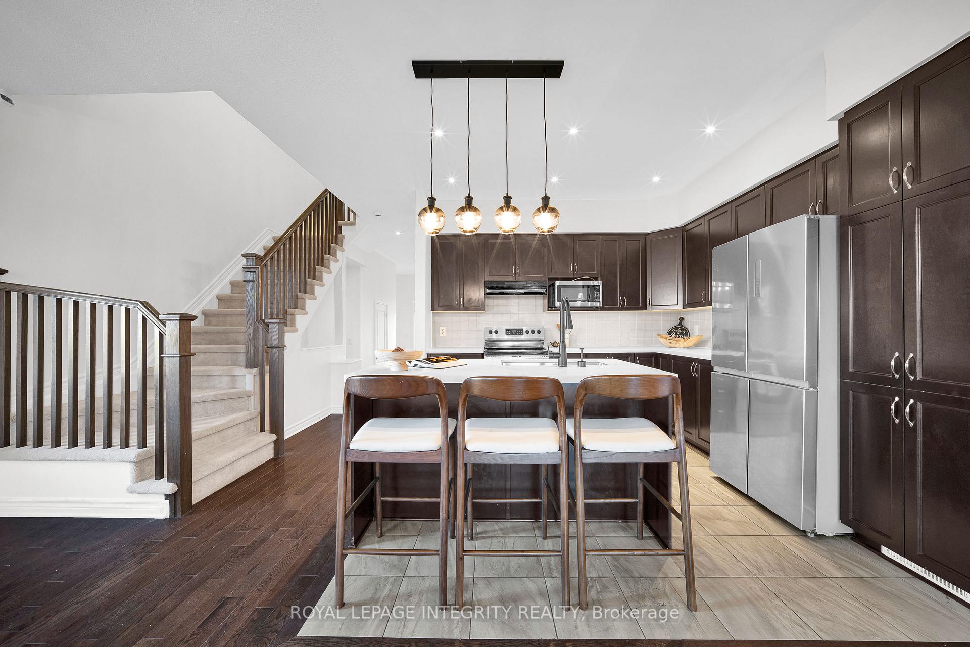 Photo 12 of 924 Fletcher Circle, Ottawa, Kanata - Kanata Lakes/Heritage Hills — HOMEH