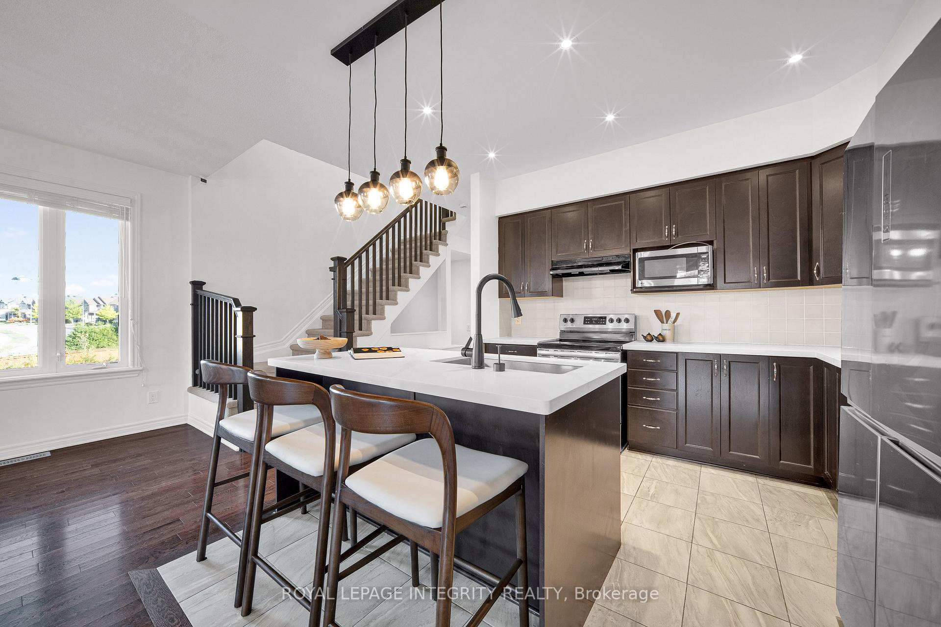 Photo 13 of 924 Fletcher Circle, Ottawa, Kanata - Kanata Lakes/Heritage Hills — HOMEH