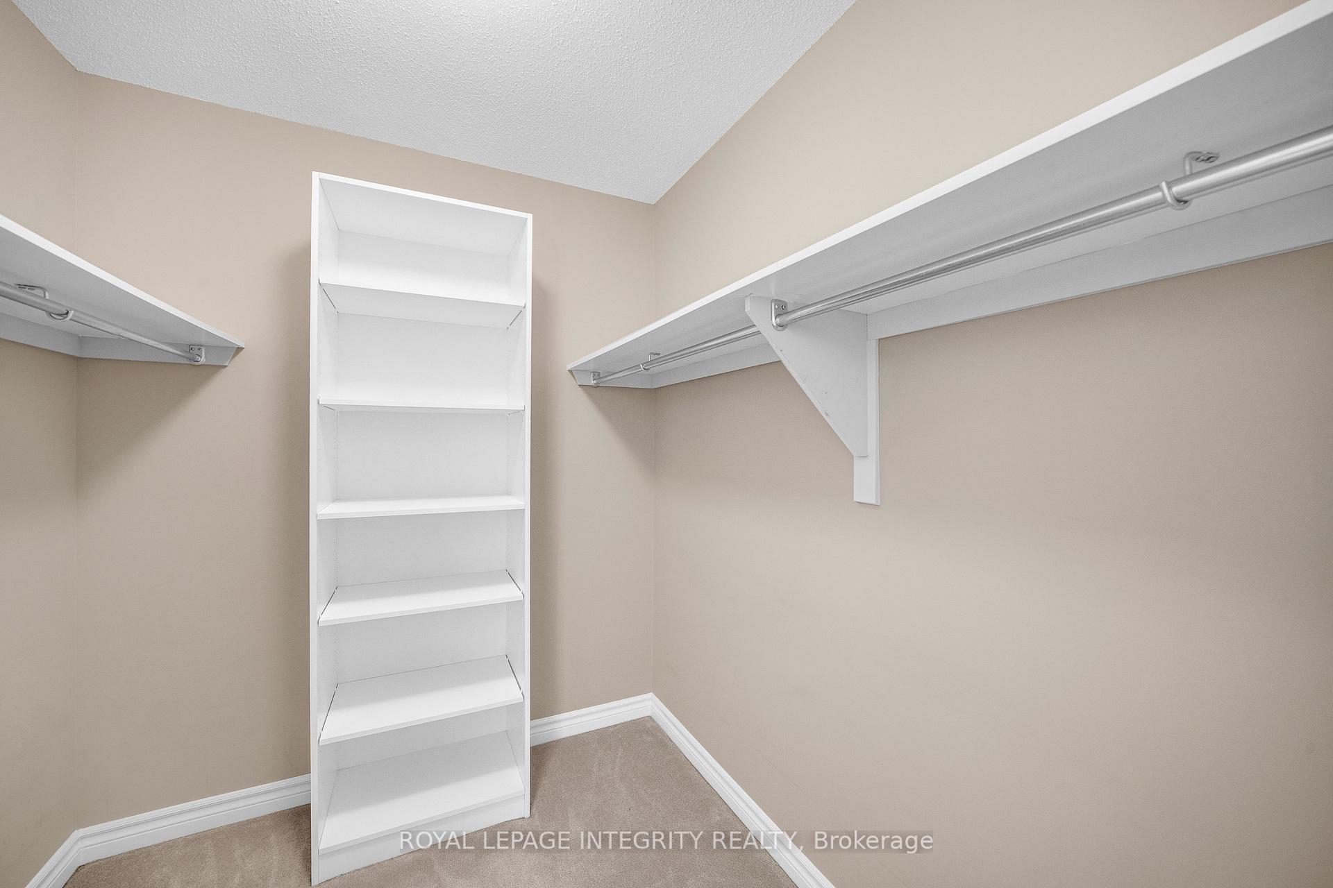 Photo 33 of 924 Fletcher Circle, Ottawa, Kanata - Kanata Lakes/Heritage Hills — HOMEH