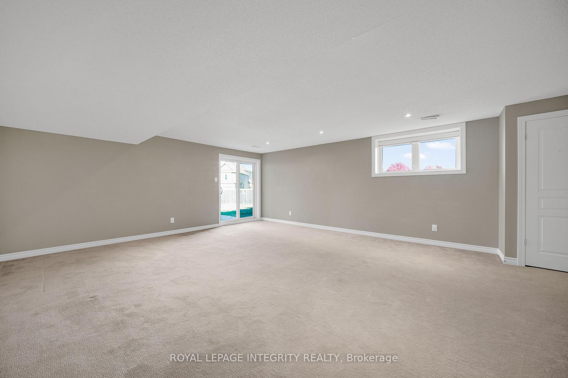 Photo 41 of 924 Fletcher Circle, Ottawa, Kanata - Kanata Lakes/Heritage Hills — HOMEH