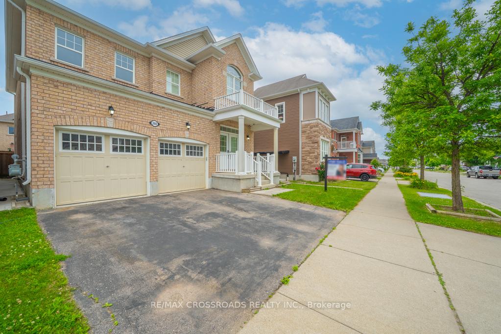Photo 3 of 260 Falling Green Crescent, Kitchener — HOMEH