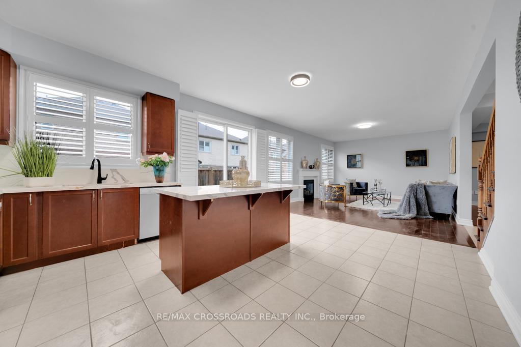 Photo 16 of 260 Falling Green Crescent, Kitchener — HOMEH