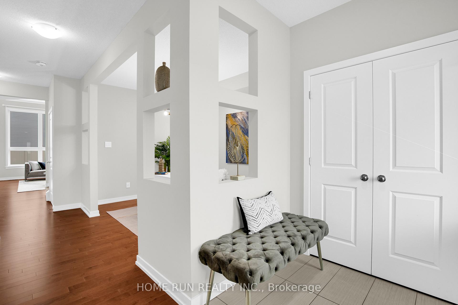 Photo 4 of 128 Groningen Street, Ottawa, Kanata - Emerald Meadows/Trailwest — HOMEH