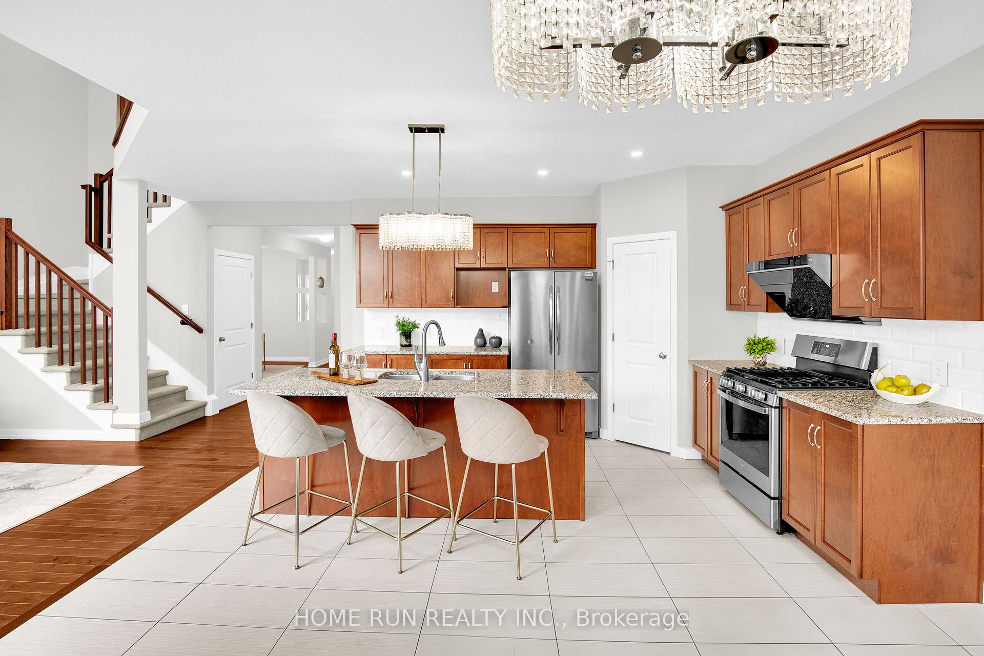 Photo 16 of 128 Groningen Street, Ottawa, Kanata - Emerald Meadows/Trailwest — HOMEH