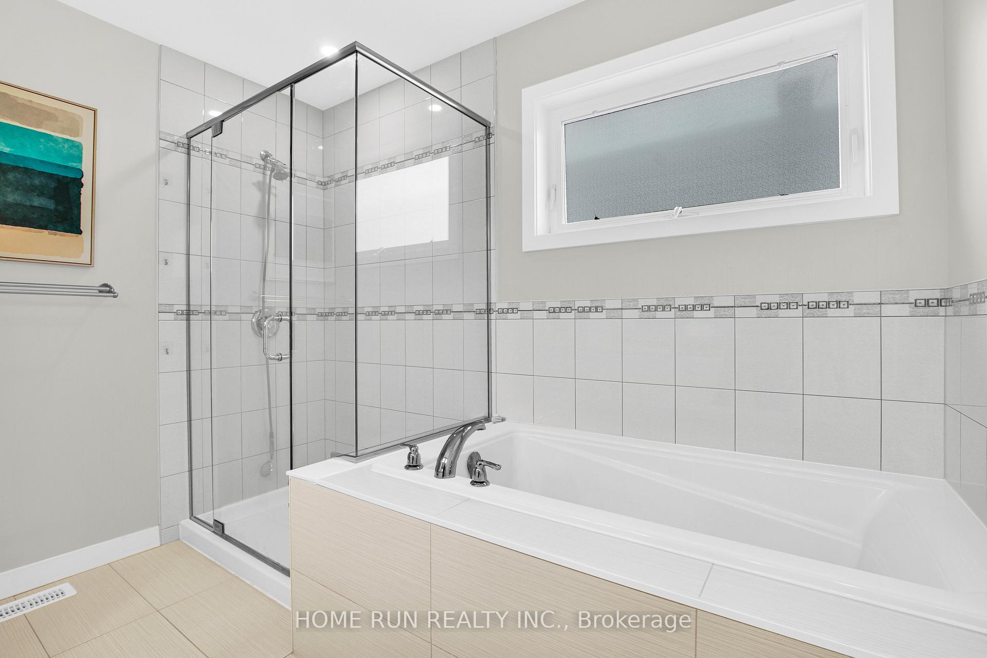 Photo 27 of 128 Groningen Street, Ottawa, Kanata - Emerald Meadows/Trailwest — HOMEH