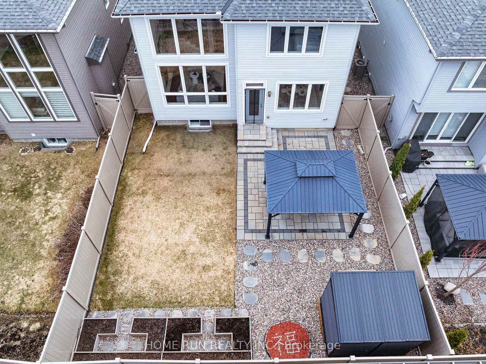 Photo 43 of 128 Groningen Street, Ottawa, Kanata - Emerald Meadows/Trailwest — HOMEH