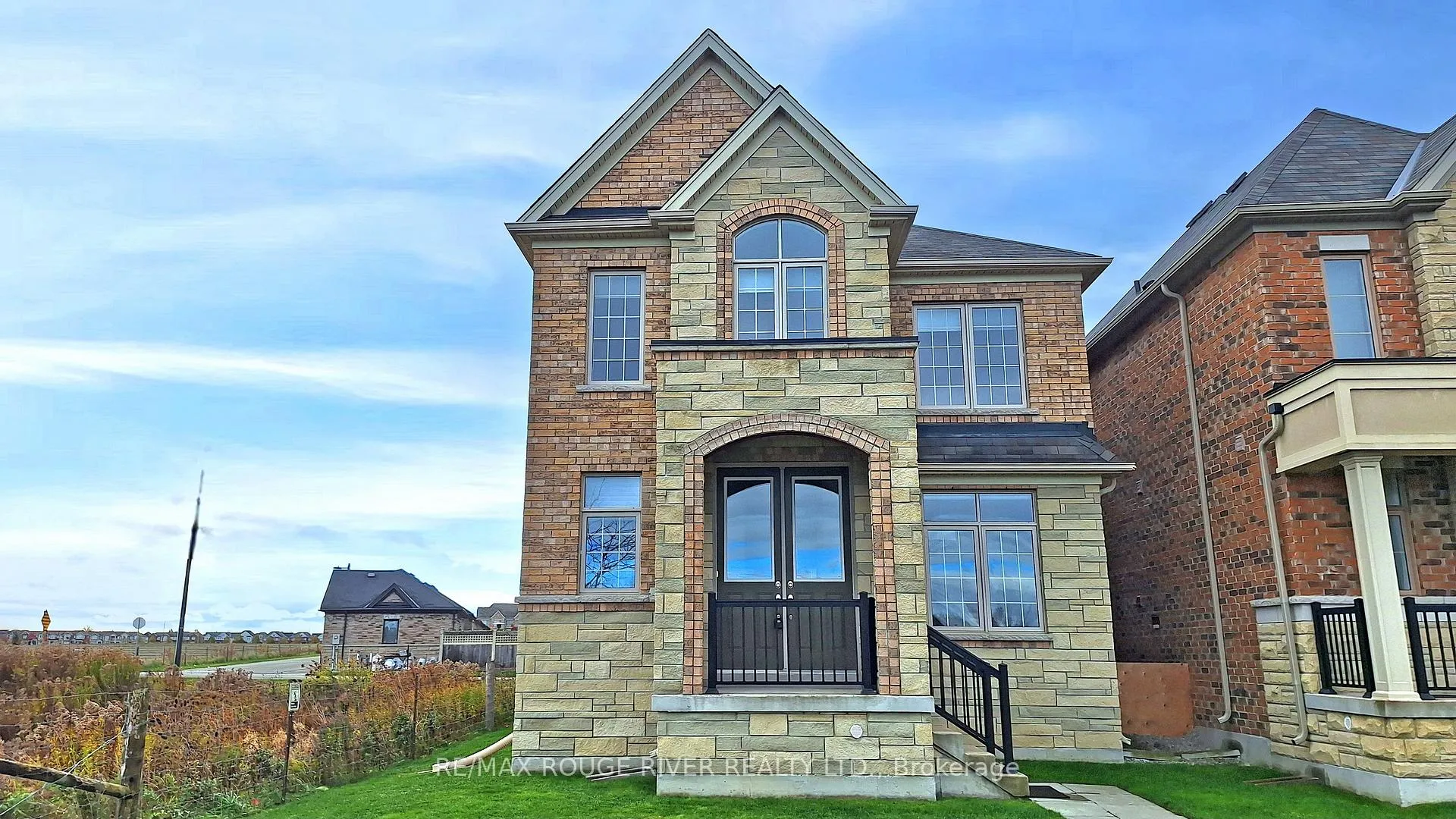 Photo 2 of 2732 Donald Cousens Parkway, Markham, Cornell — HOMEH