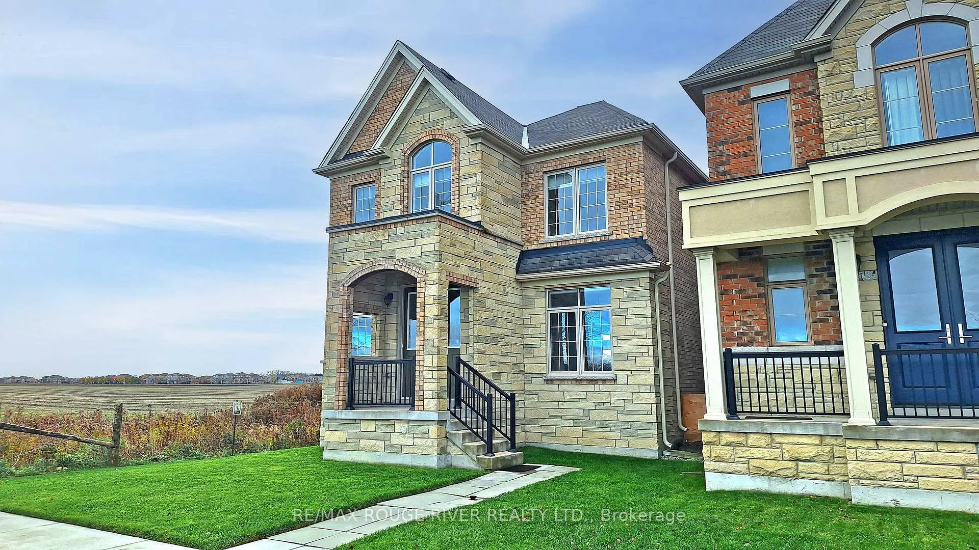 Photo 3 of 2732 Donald Cousens Parkway, Markham, Cornell — HOMEH