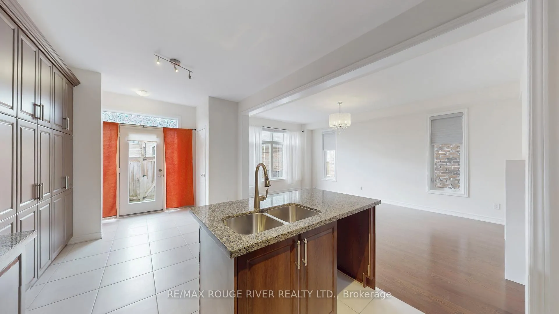 Photo 33 of 2732 Donald Cousens Parkway, Markham, Cornell — HOMEH