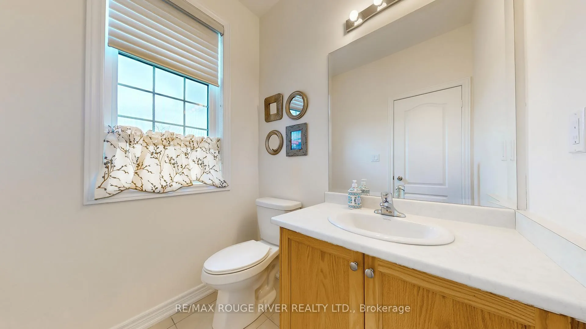 Photo 37 of 2732 Donald Cousens Parkway, Markham, Cornell — HOMEH