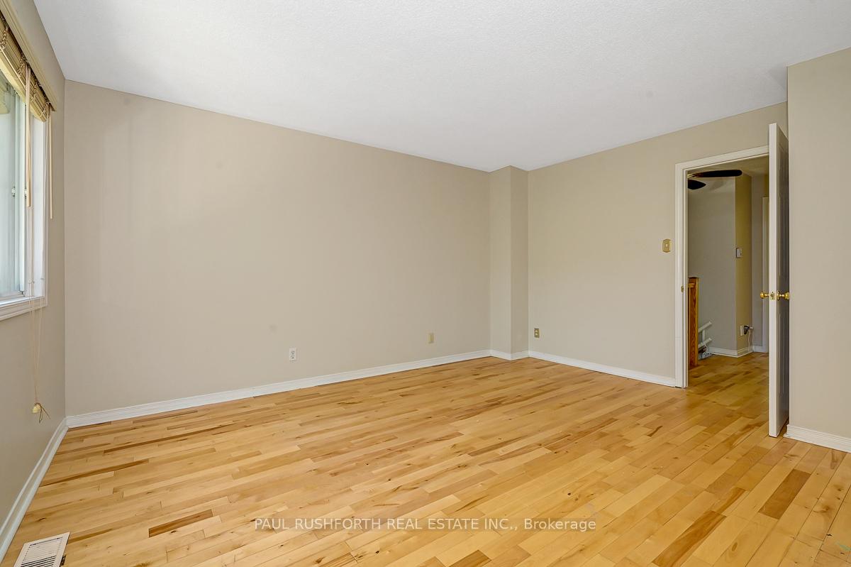 Photo 15 of 98 Piper Crescent, Ottawa, Kanata - Morgan's Grant/South March — HOMEH