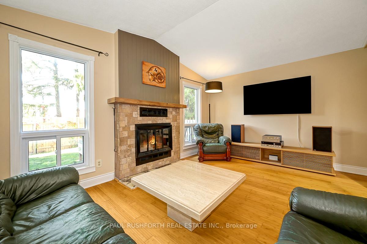 Photo 5 of 7 Glenmoriston Avenue, Ottawa, Kanata - Glencairn/Hazeldean — HOMEH