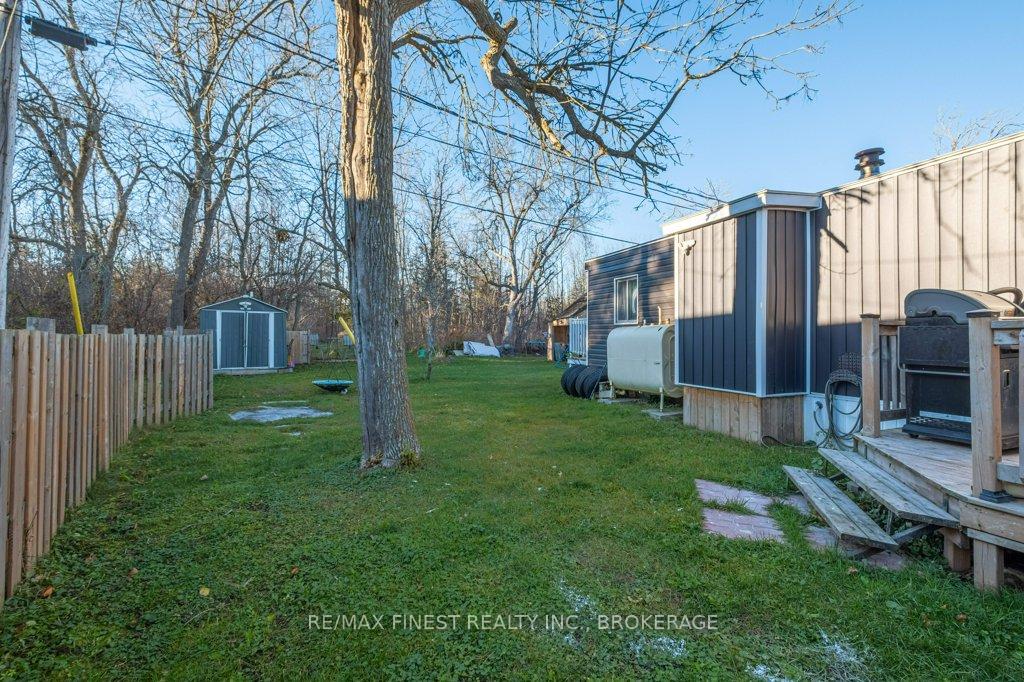 Photo 6 of Unit 11, 5633 Bath Road, Loyalist, Lennox and Addington - South — HOMEH