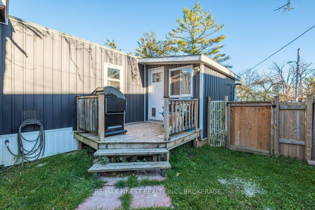 Photo 7 of Unit 11, 5633 Bath Road, Loyalist, Lennox and Addington - South — HOMEH