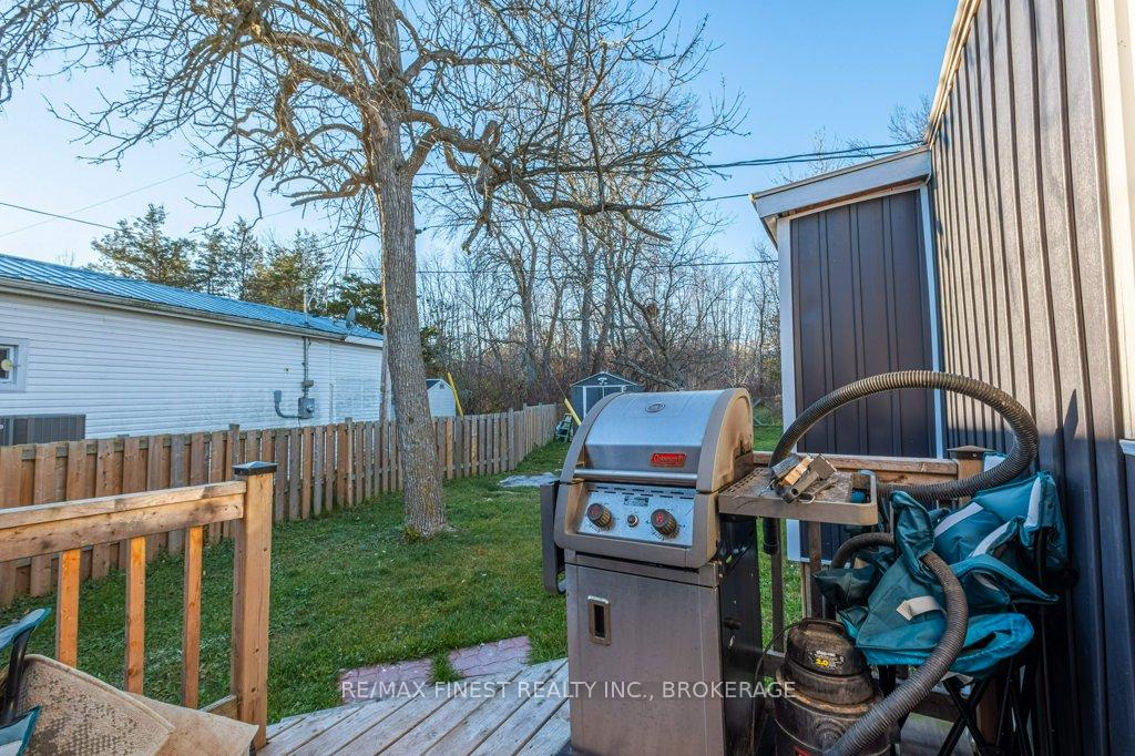 Photo 8 of Unit 11, 5633 Bath Road, Loyalist, Lennox and Addington - South — HOMEH