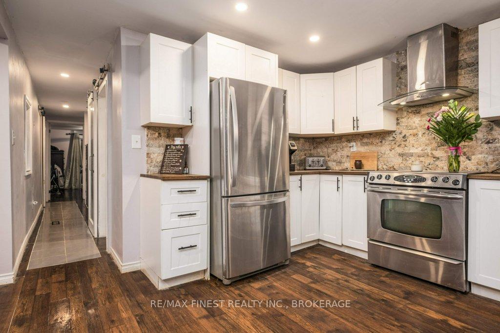 Photo 15 of Unit 11, 5633 Bath Road, Loyalist, Lennox and Addington - South — HOMEH