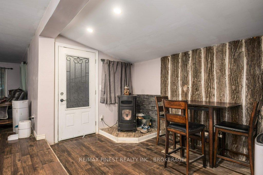 Photo 16 of Unit 11, 5633 Bath Road, Loyalist, Lennox and Addington - South — HOMEH