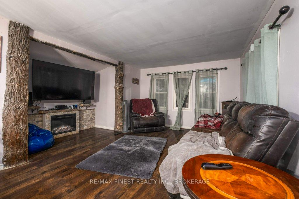 Photo 17 of Unit 11, 5633 Bath Road, Loyalist, Lennox and Addington - South — HOMEH