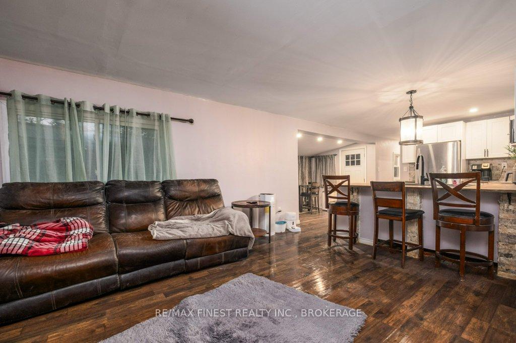 Photo 18 of Unit 11, 5633 Bath Road, Loyalist, Lennox and Addington - South — HOMEH
